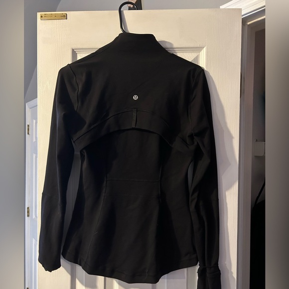 Lululemon Size 6 Zipup - Picture 2 of 3